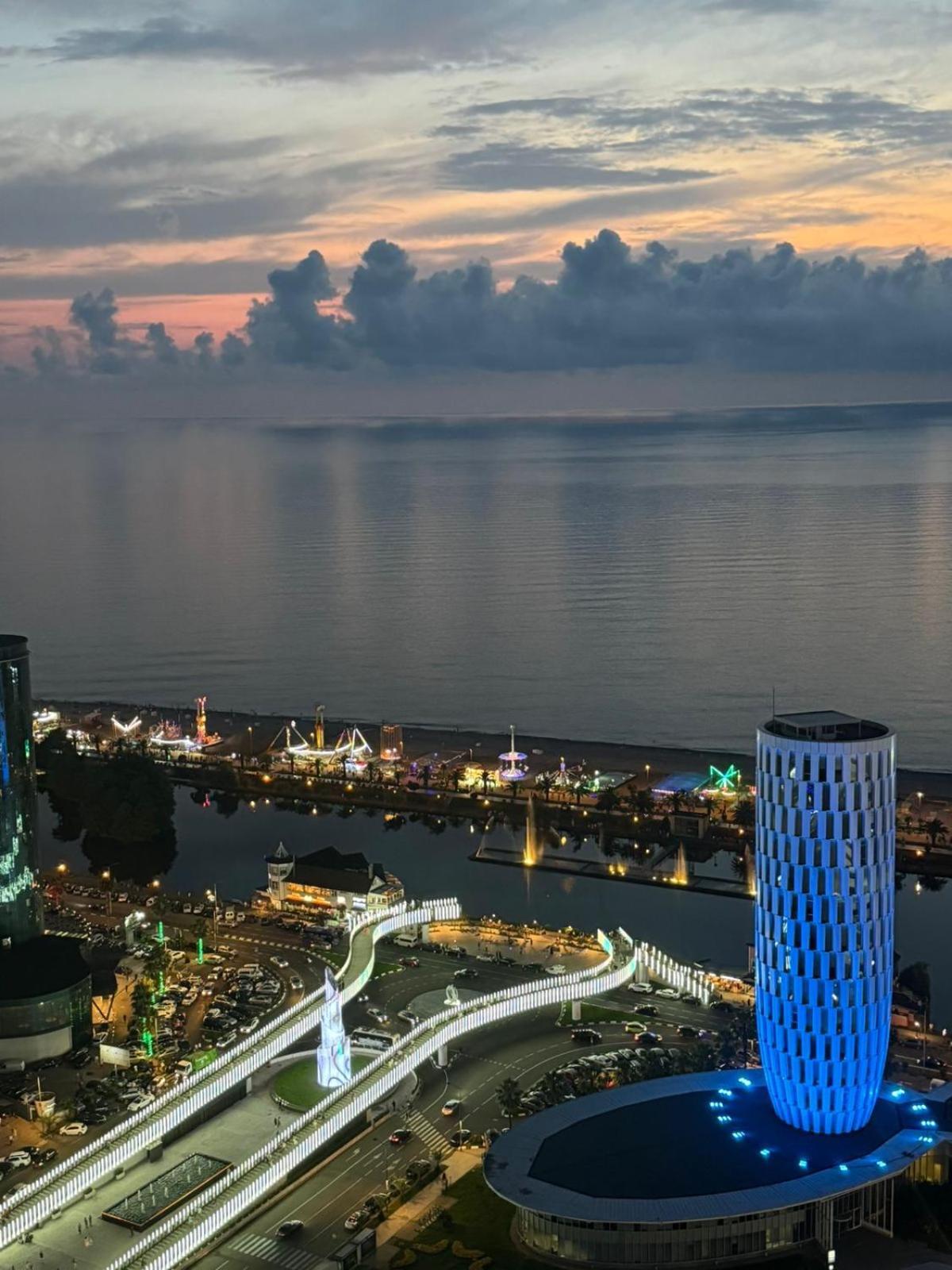 Moonlight Apart-Hotel Batum Dış mekan fotoğraf