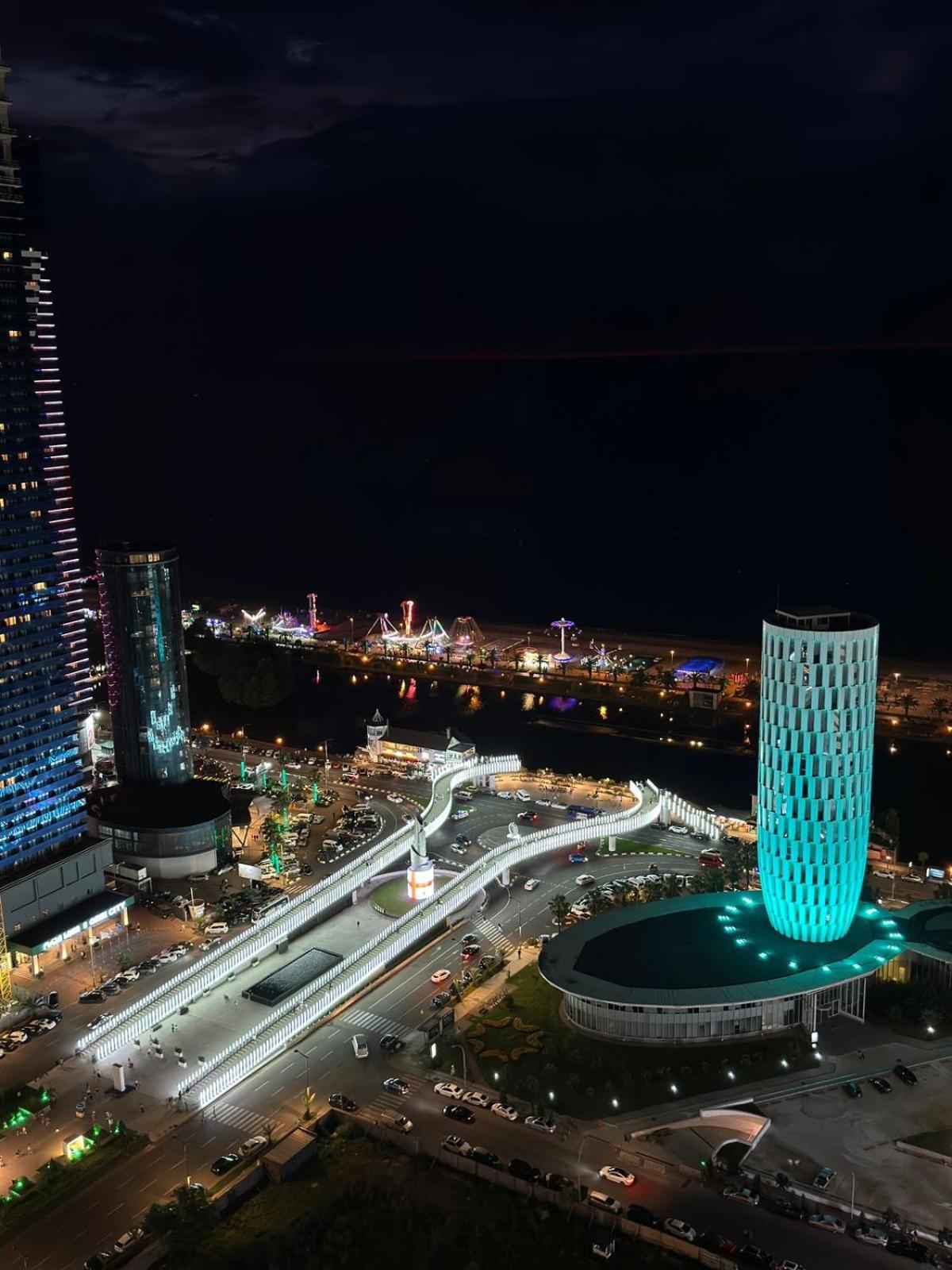 Moonlight Apart-Hotel Batum Dış mekan fotoğraf